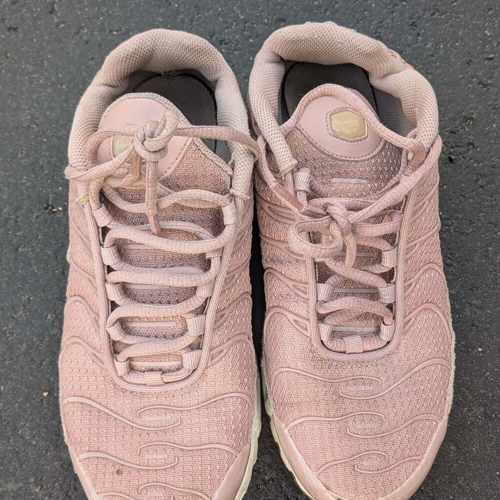 Nike Air Max Plus TN Women's Premium Suede Rose